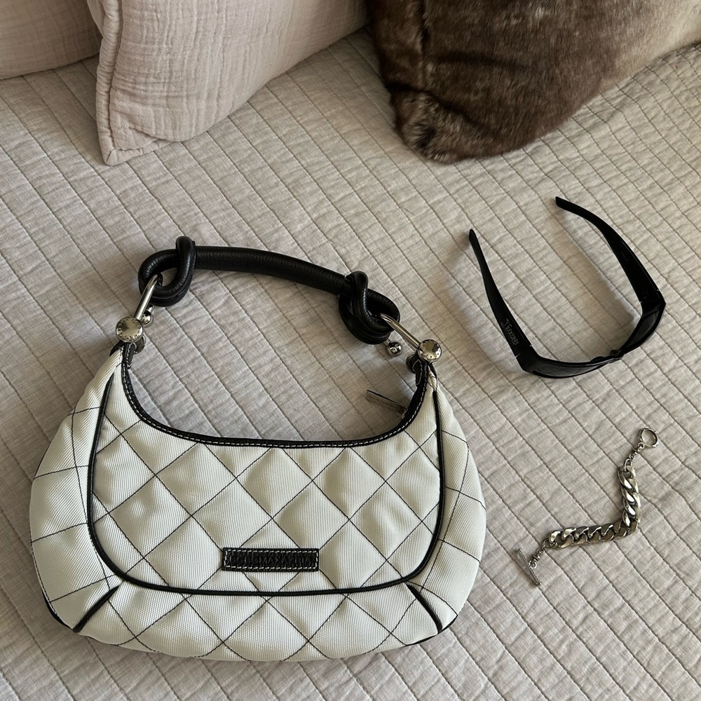 BCBG Y2K rare quilted, off-white, brown leather shoulder bagette  small